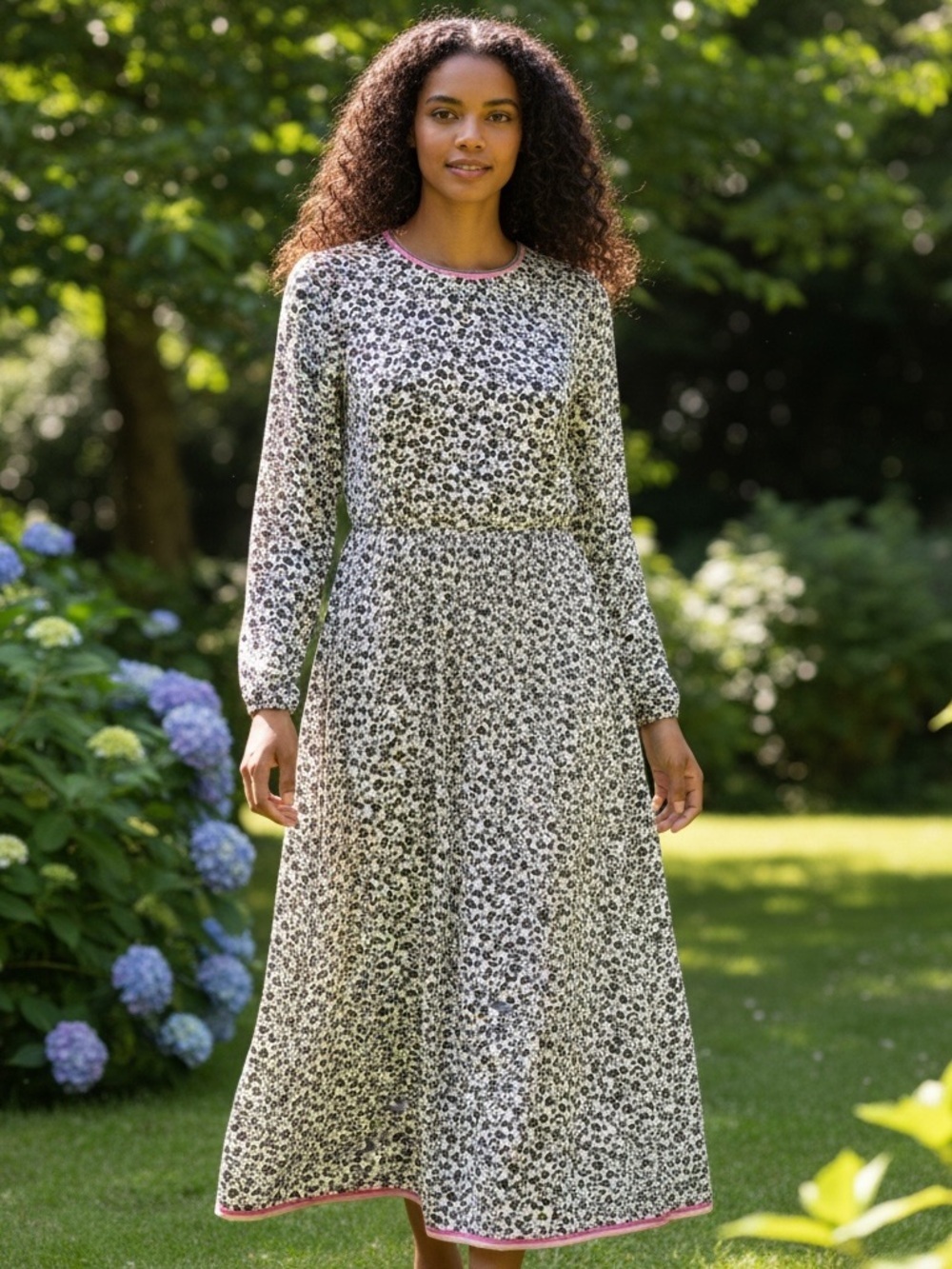 Boden Black and White Ditsy Floral with Trim Detail Maxi Dress Size 6